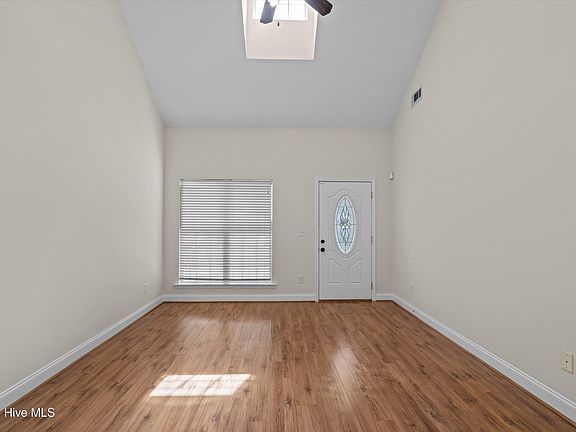 5th image of 2121 Reserve Lane