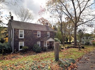 498 Rolling Hills Rd, Ottsville, PA 18942