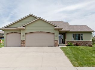 1650 Cedar Springs Ct, North Liberty, IA 52317