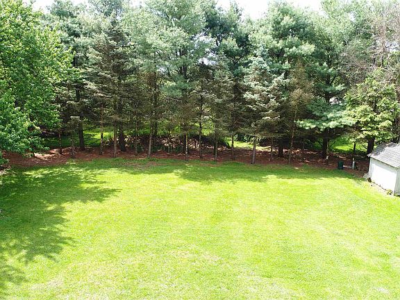 3rd image of 4917 Eastbrook Dr