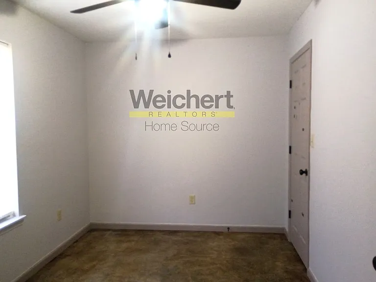 504 W Baldwin St — Photo 5