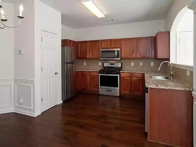 2184 Hawks Bluff Trl — Photo 6