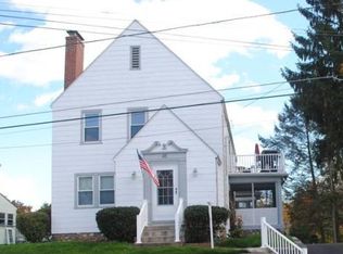 45 Warren St, Southbridge, MA 01550