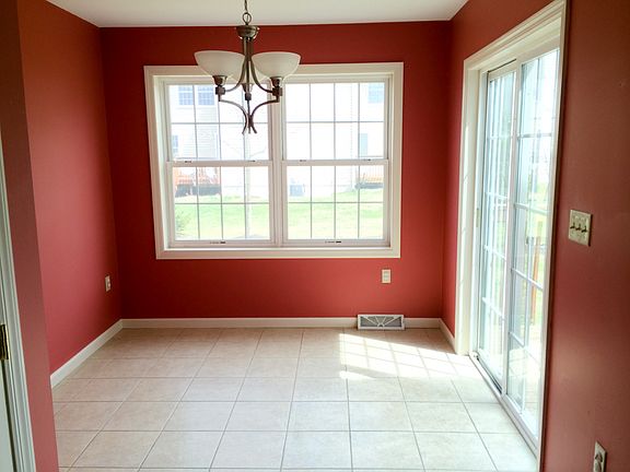Dining Room / Sunroom