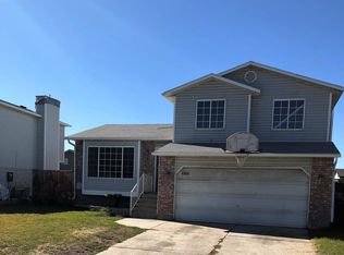 6904 S Beargrass Rd, West Jordan, UT 84081