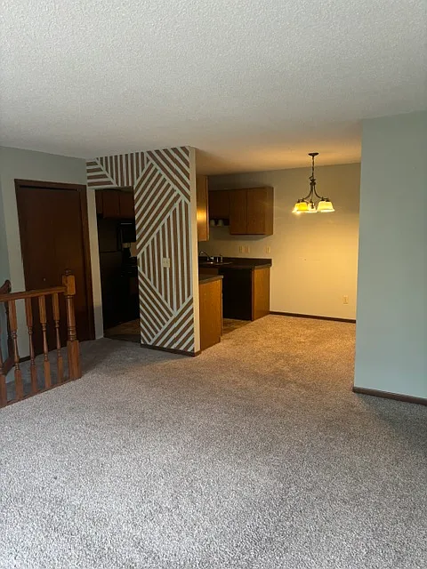 3 bed, 1500 sqft, $2,250 — Photo 4