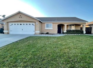 1884 Valley Springs Ave, Hanford, CA 93230