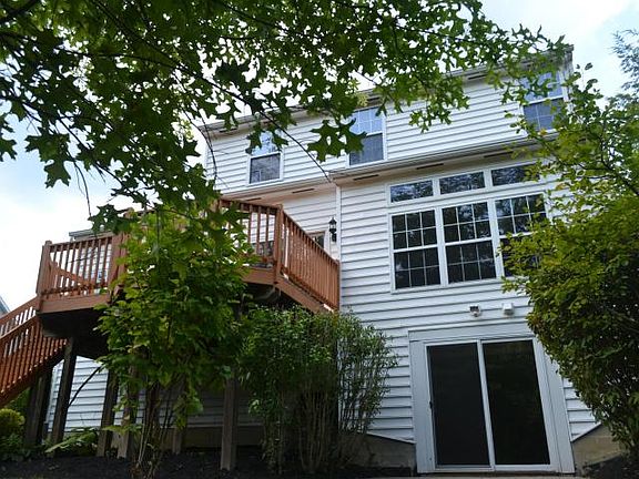 3rd image of 440 Highbanks Valley Dr