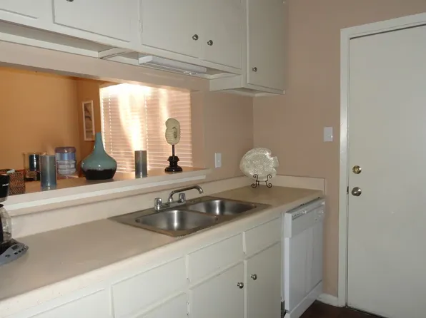 Cranes Landing, 3926 Panama Dr, Corpus Christi, TX 78415