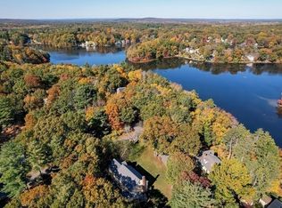 8 Knollwood Ln, Wayland, MA 01778