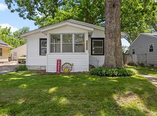 1030 Daniels St NE, Cedar Rapids, IA