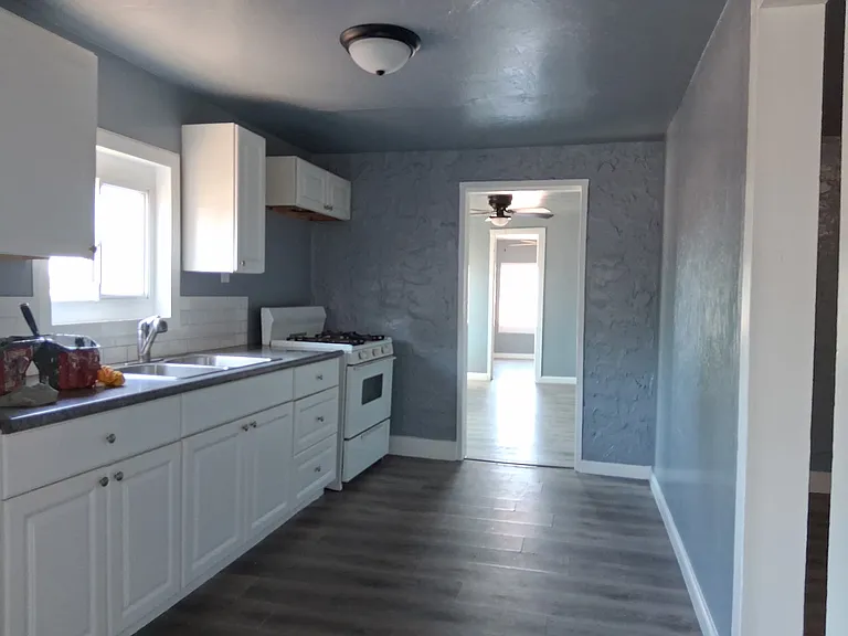 2979 S Newman Ave — Photo 6