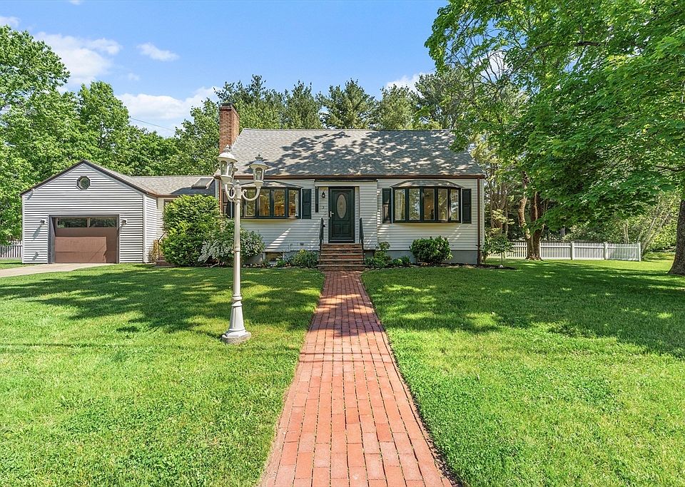 1st image of 3 Barbara Ave
