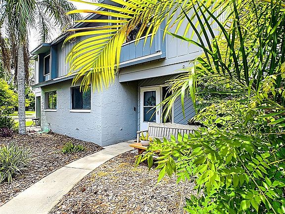 2nd image of 29 Fair Oaks Cir