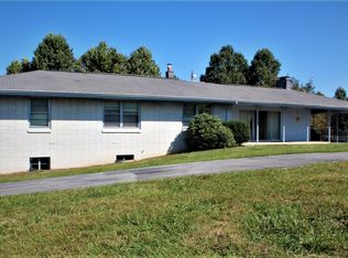 200 Ridgedale Dr, Bristol, TN 37620