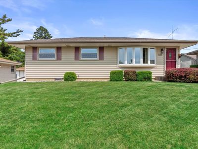6018 South New York AVENUE, Cudahy, WI, 53110