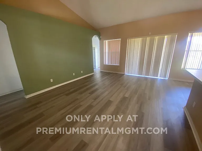 1239 Dunbrooke St — Photo 36