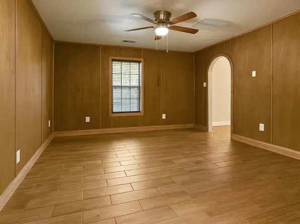4606 Antha St, Houston, TX 77016