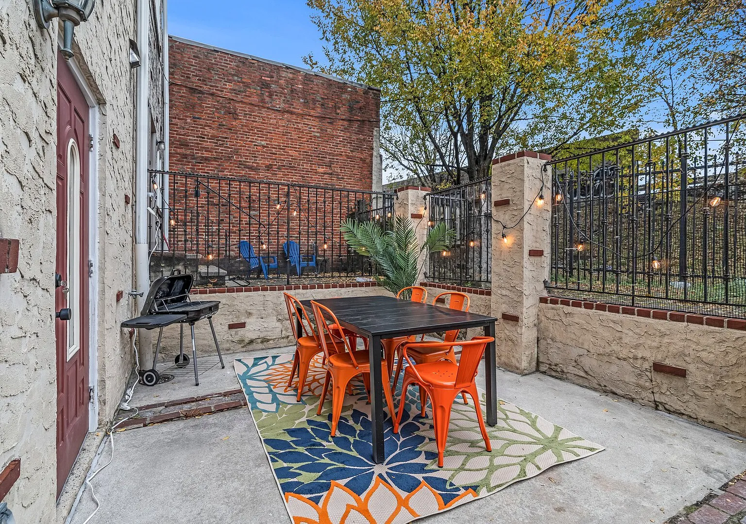 Charming Historic Gem in the Heart of Philly | 2BR — Photo 3