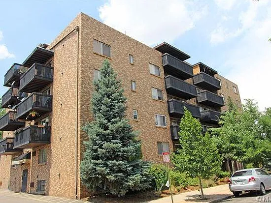 65 N Clarkson St #303