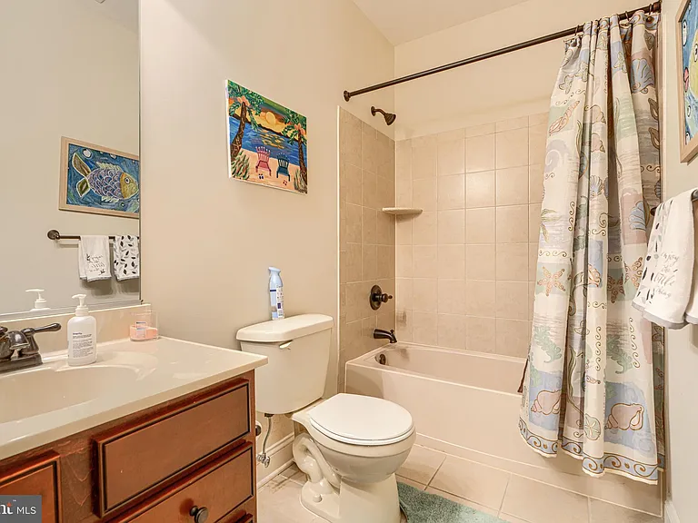1319 Martin Meadows Dr — Photo 105