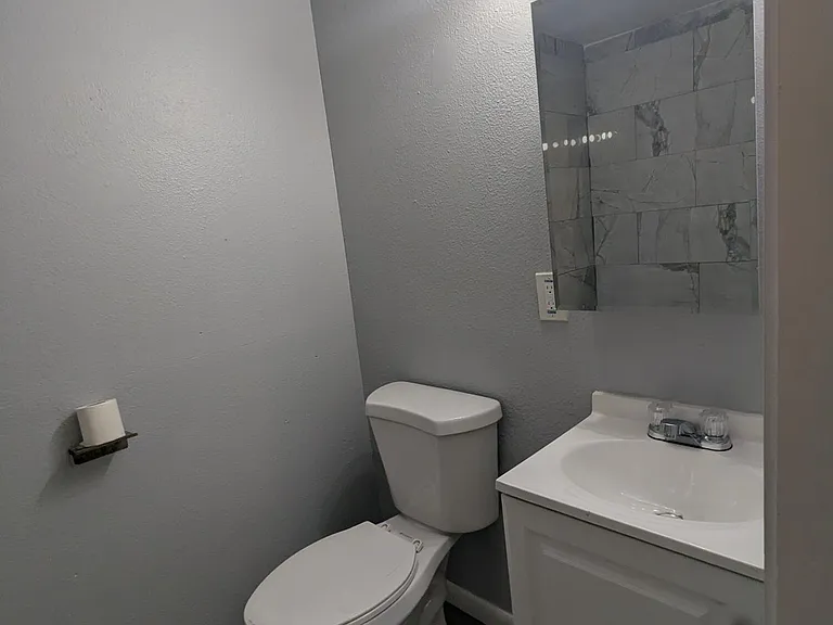 1834 Meharry Ave — Photo 10