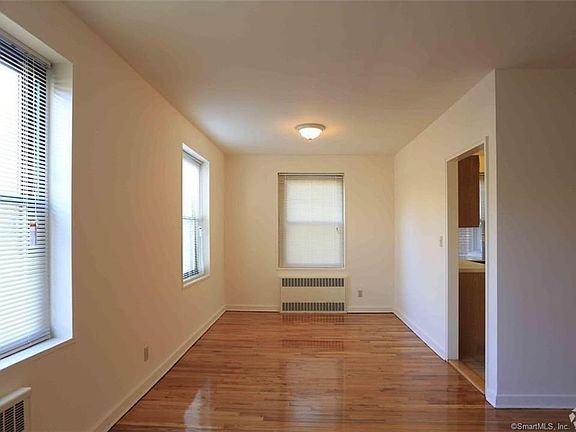 3rd image of 98A Hoyt St #2K