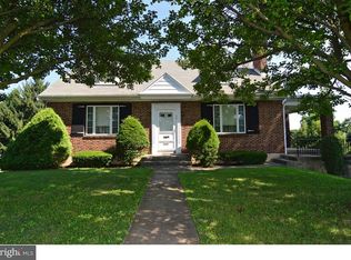 35 E Madison St, Mohnton, PA 19540