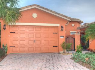 2538 Palm Tree Dr, Poinciana, FL 34759
