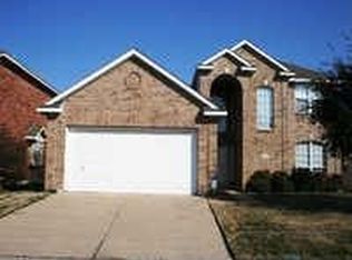 7920 Peregrine Trl, Arlington, TX 76001