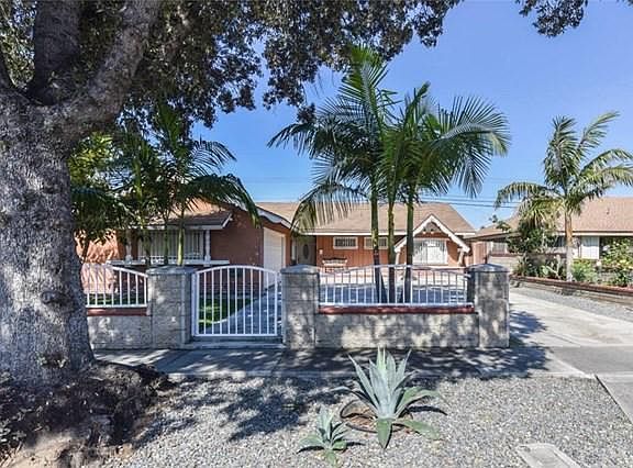 2nd image of 510 S Arapaho Dr