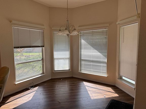 5th image of 310 Blackbird Drive