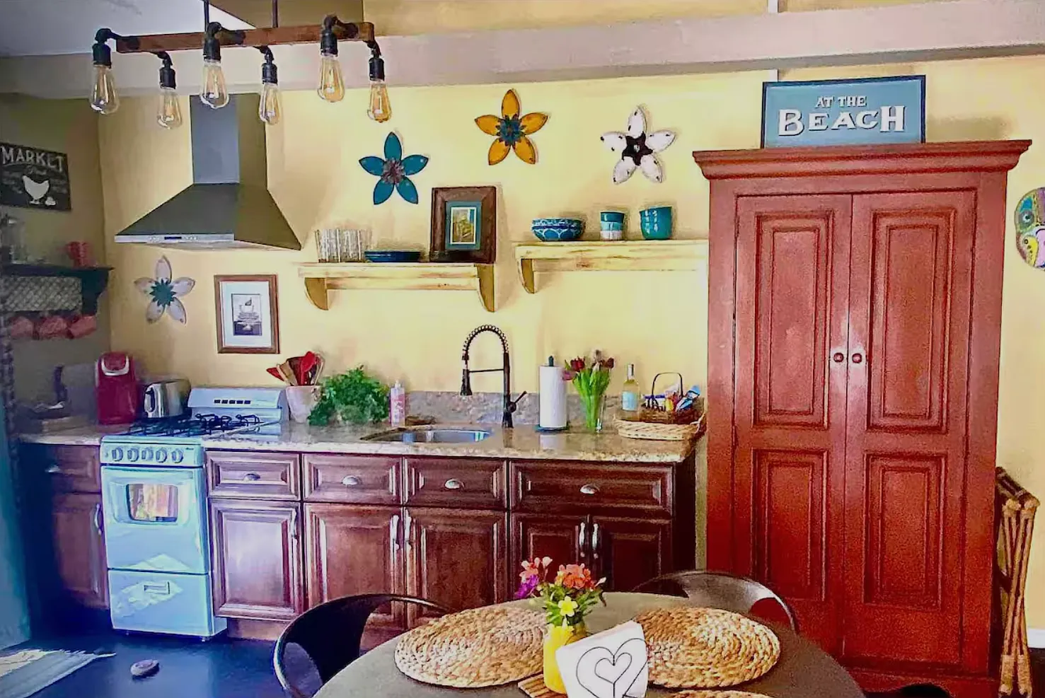 Chinquapin Ave, Carlsbad — Photo 1