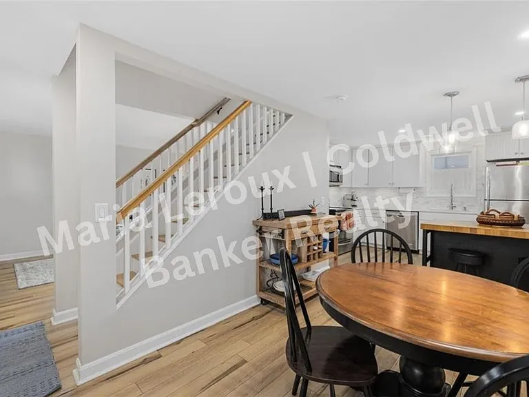 208 Marlborough St #4 — Photo 8