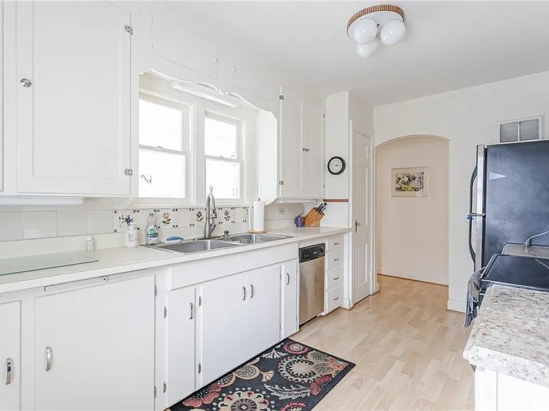 15 Eastview Ter — Photo 6