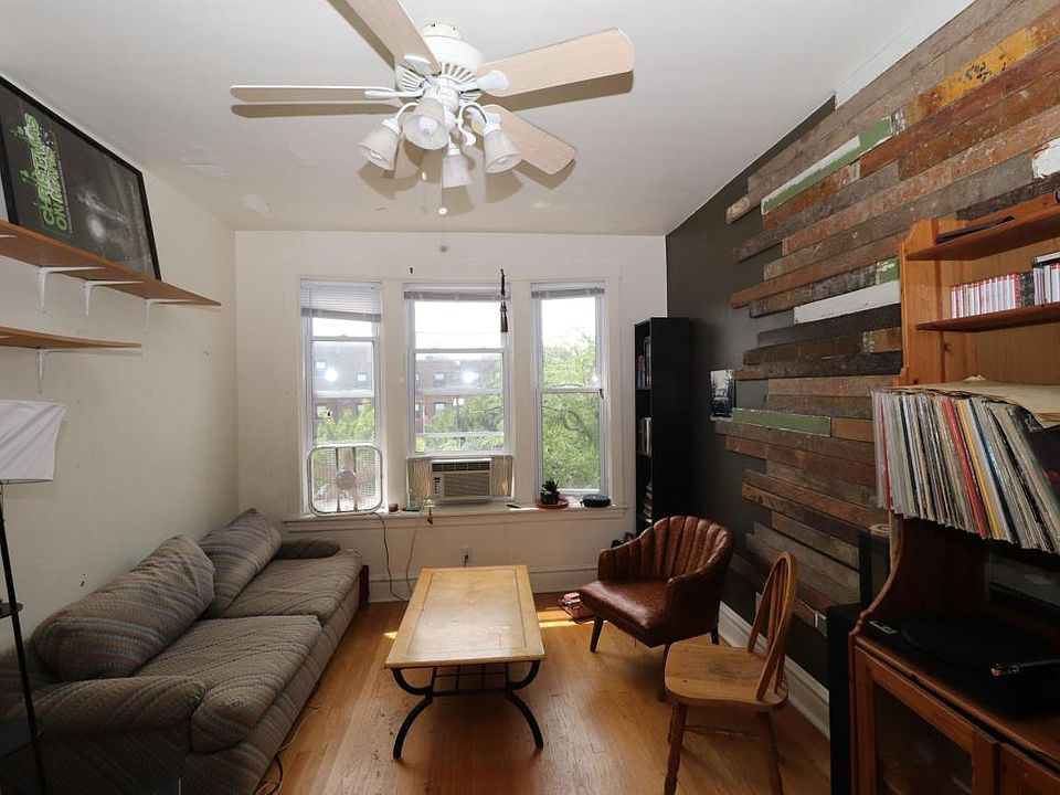 1st image of 4531 N Western Ave #3