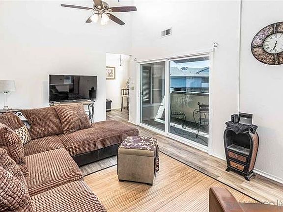 5th image of 2135 E Valley Pkwy Unit 50