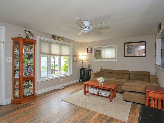 2nd image of 36 Hurd Ave