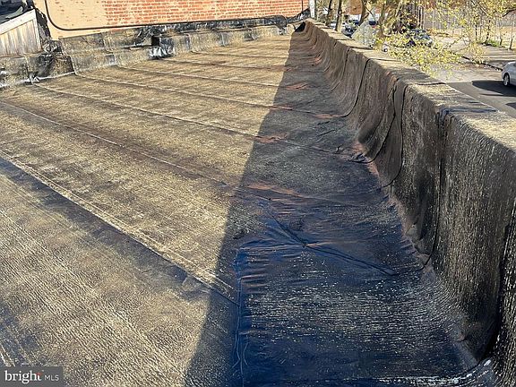 5th image of 117 S Calverton Rd