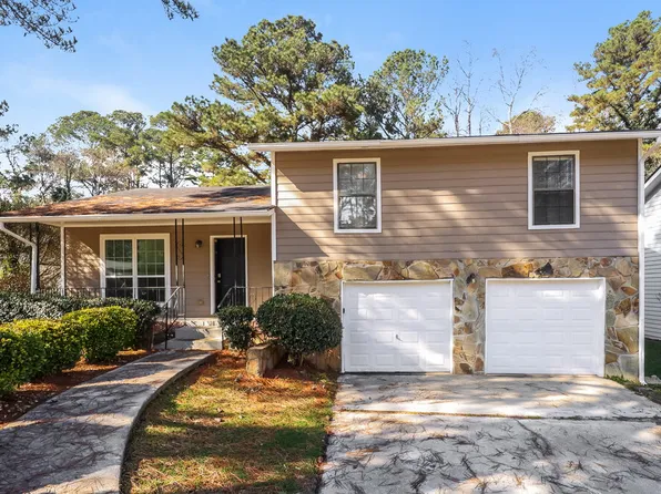 2465 Fairway Cir SW, Atlanta, GA 30331