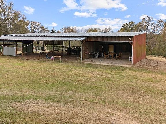 4th image of 1102 County Road 4111