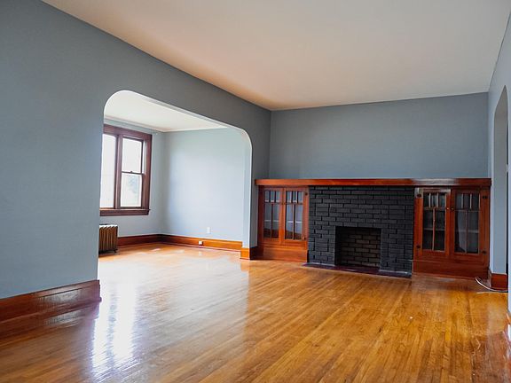 5th image of 293 Fairfield Ave Floor 1