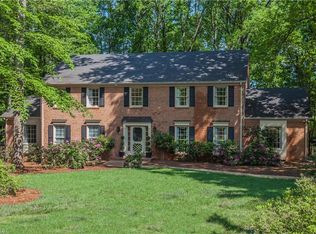 4 Dunaway Ct, Greensboro, NC 27408