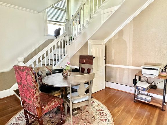 4th image of 317 Pine St