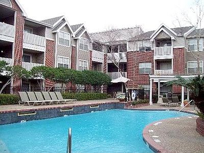 1st image of 2828 Greenbriar Dr #100