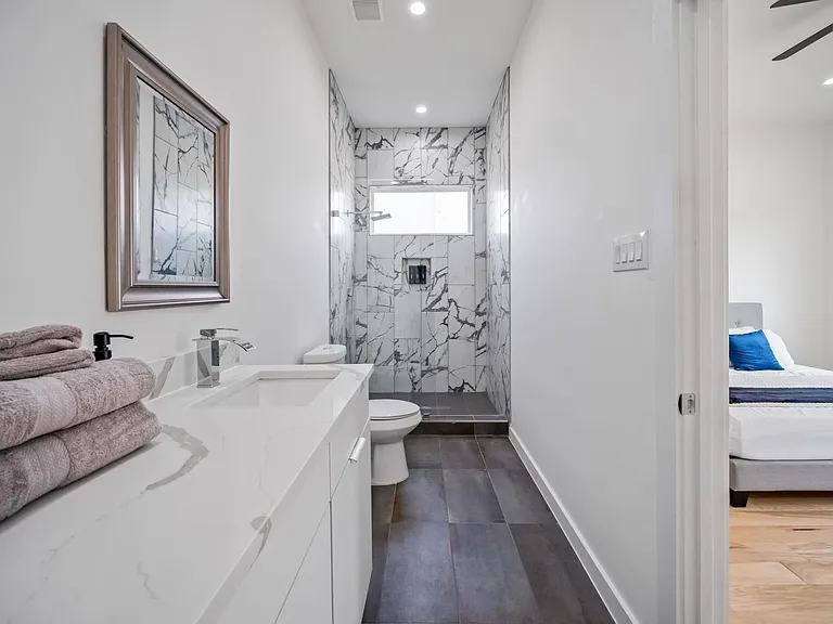 1350 Strickland St — Photo 18