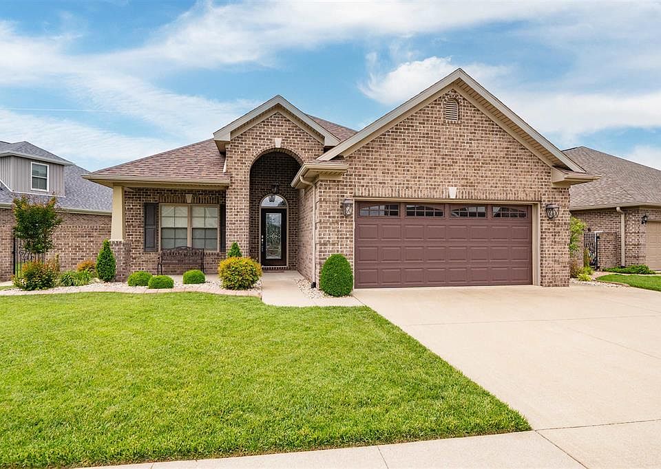 1st image of 610 Stableford Cir