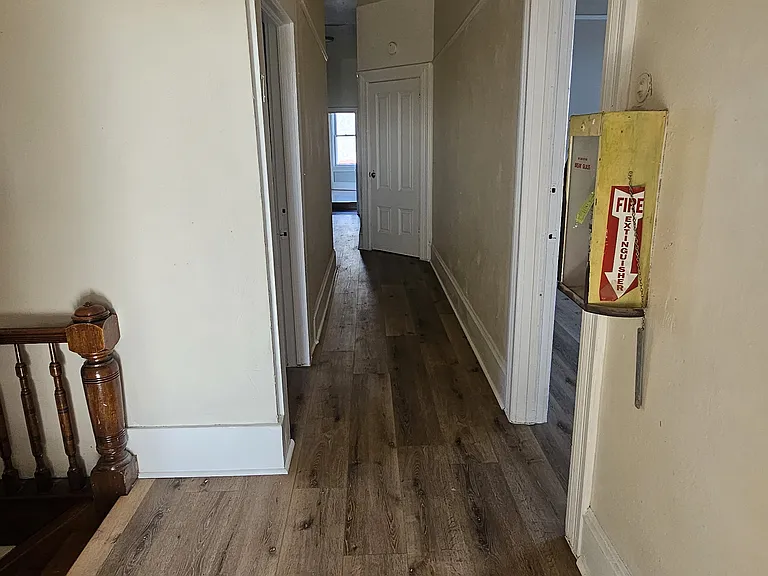 544 International Blvd #7 — Photo 8
