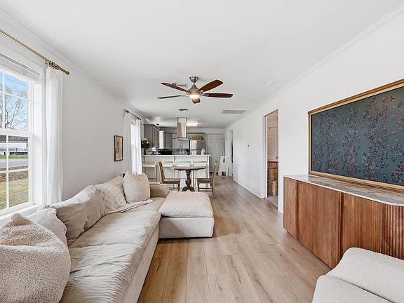 3rd image of 3249 W Main St