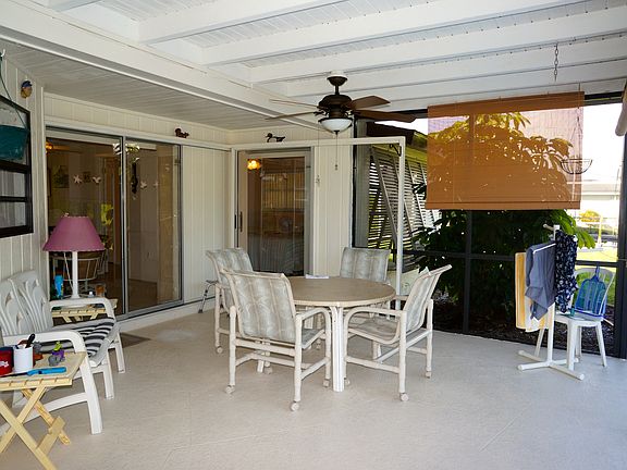 3rd image of 325 Rotonda Cir